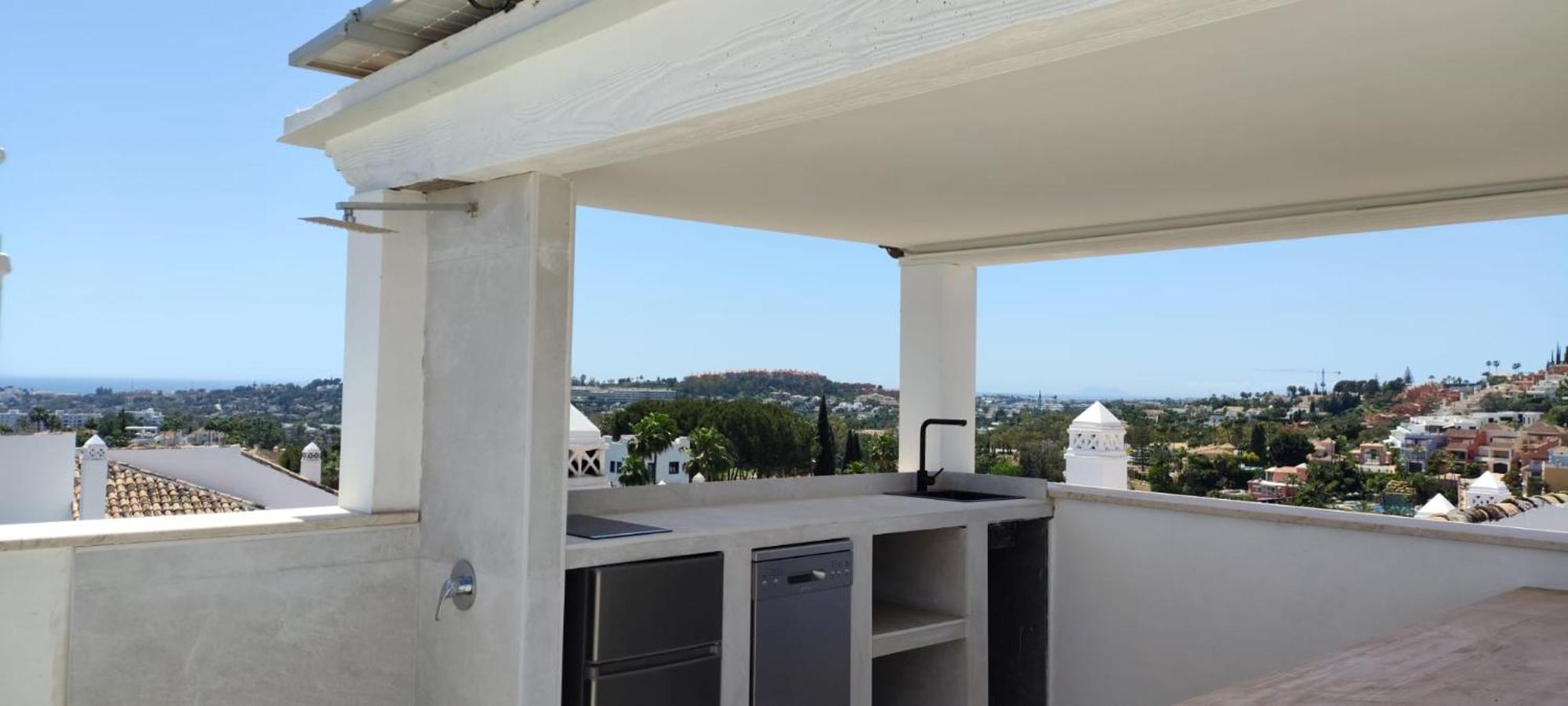 Апартаменты 3 Bedroom Duplex Penthouse With Stunning Rooftop Solarium And See Views *